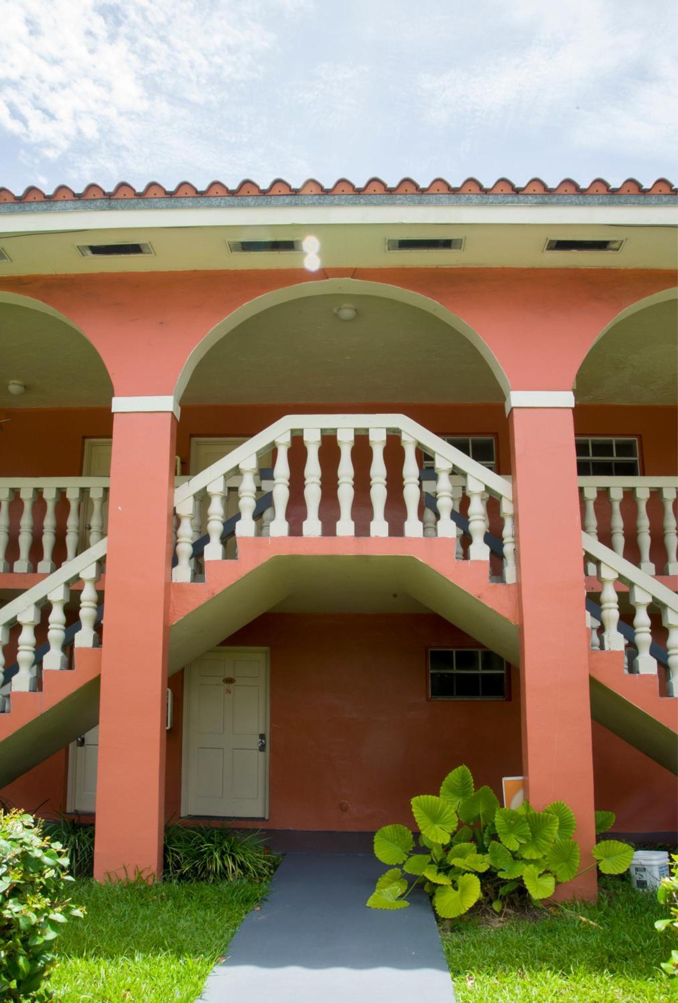 Gables Inn Coral Gables Zewnętrze zdjęcie